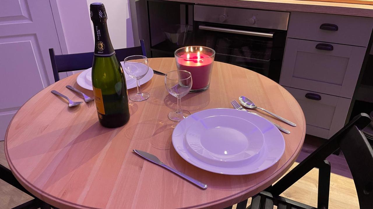 Mille Et Une Nuit, Appartement Classe 3 Etoiles En Rdc Avec Exterieur Et Parking Dole Zewnętrze zdjęcie